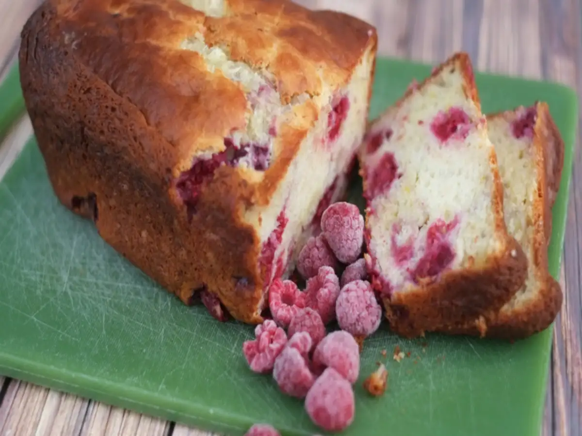Raspberry Coffee Cake with Lemon (Gluten Free Option)